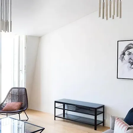 Flh Mouraria Art With Pool *